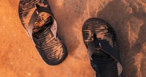 נעלי אצבע או כפכפים, מה גברים באמת מעדיפים?
